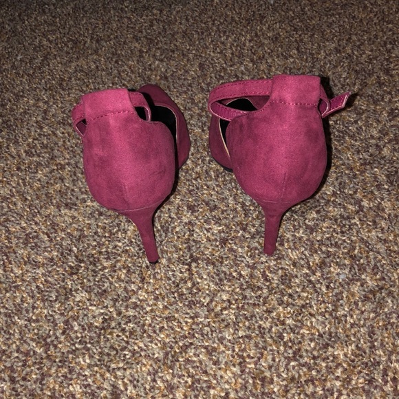 Burgundy Heels - Picture 3 of 4